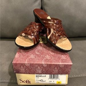 Sofft brand women’s dress shoes size 8